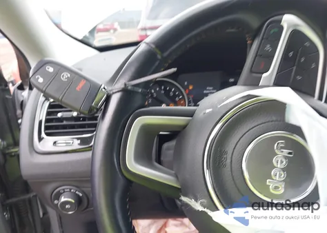 2020 Jeep Compass Limited 4X4 from USA, damaged, VIN 3C4NJDCB7LT233985